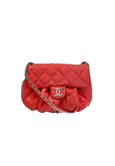 chanel chain around messenger bag|chanel messenger bag 2022.